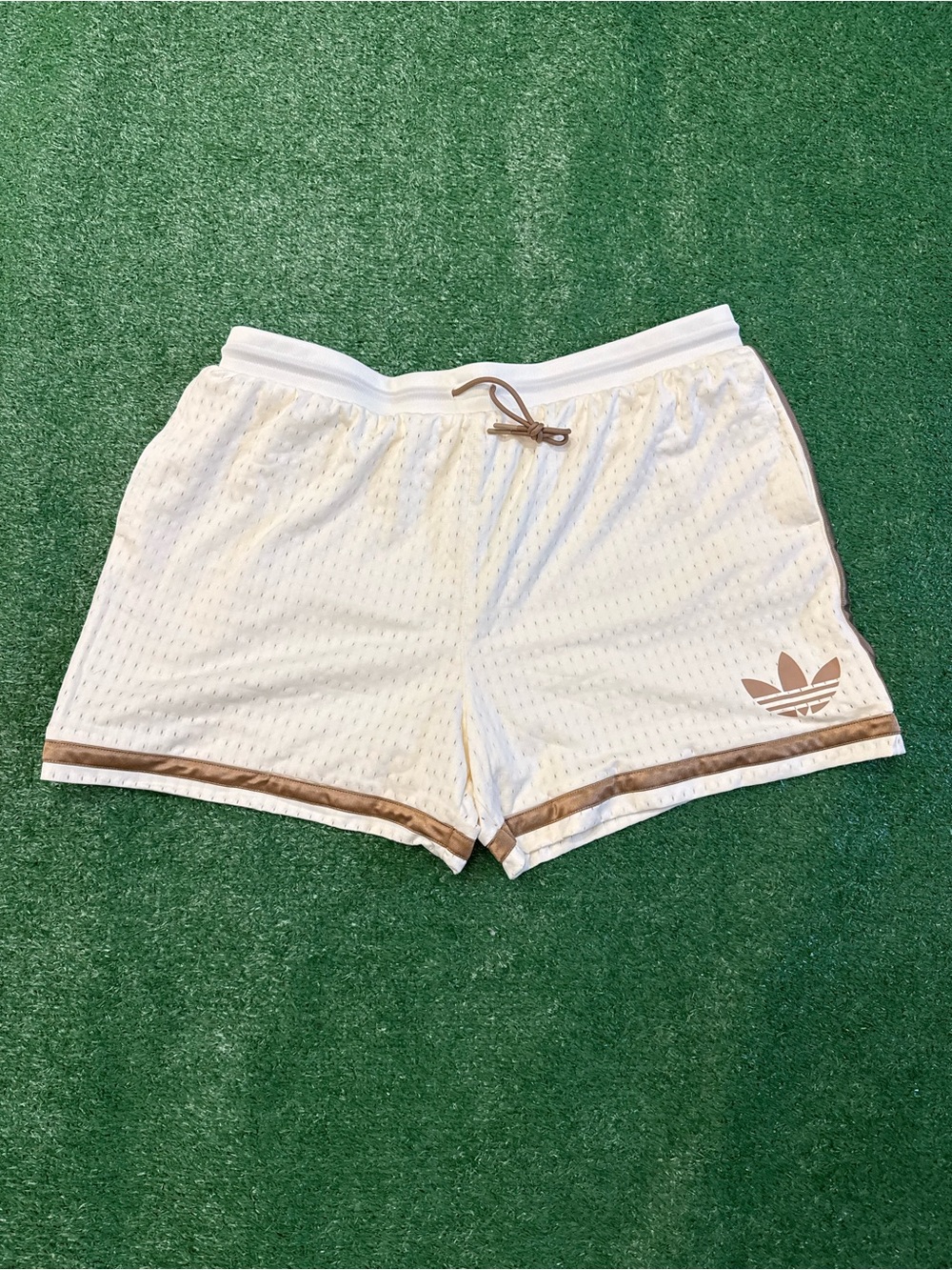 Adidas Warp Knit Shorts Men’s XXL Ivory/Cardboard NWT